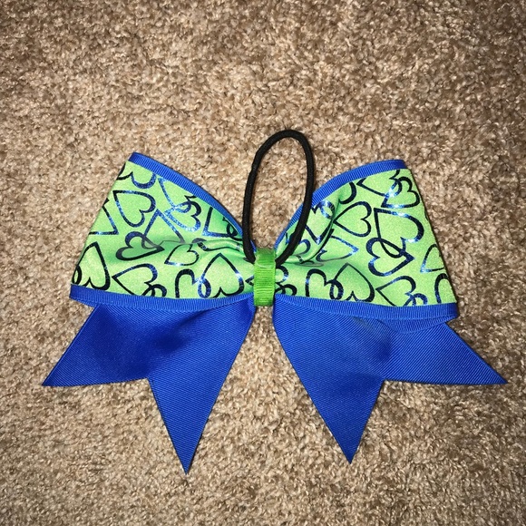Cheerleading Bow - Picture 2 of 2